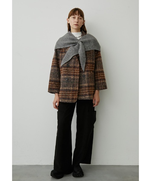 uyu.（ウユ）の「トライアングルニットストール（ストール/ショール・レディース・アイボリー/ブラック/グレー/ブラウン/グリーン/ワインレッド・FREE）」の14枚目の写真