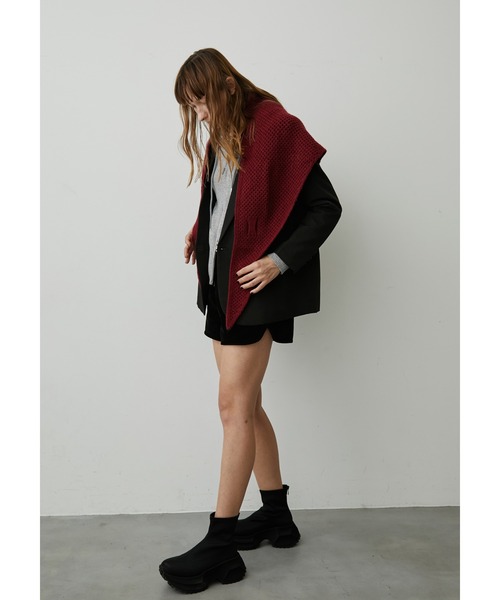 uyu.（ウユ）の「トライアングルニットストール（ストール/ショール・レディース・アイボリー/ブラック/グレー/ブラウン/グリーン/ワインレッド・FREE）」の7枚目の写真