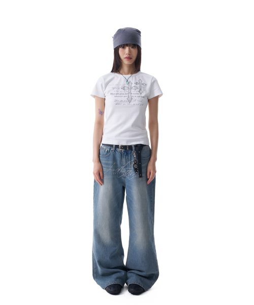 AAKAM（アーカム）の「Laced CROS2 Patch Half Top (White)（Tシャツ/カットソー・レディース・その他・1/2）」の4枚目の写真