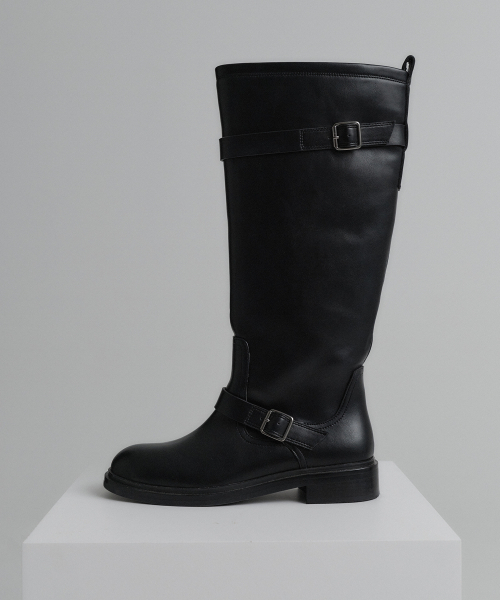 LOOKAST(ルックキャスト)の「ケリー バックル ロングブーツ_ブラック / KELLY BUCKLE LONG BOOTS_BLACK(ブーツ・レディース・ブラック・24.5cm/25cm/23cm/23.5cm/24cm)」の2枚目の写真
