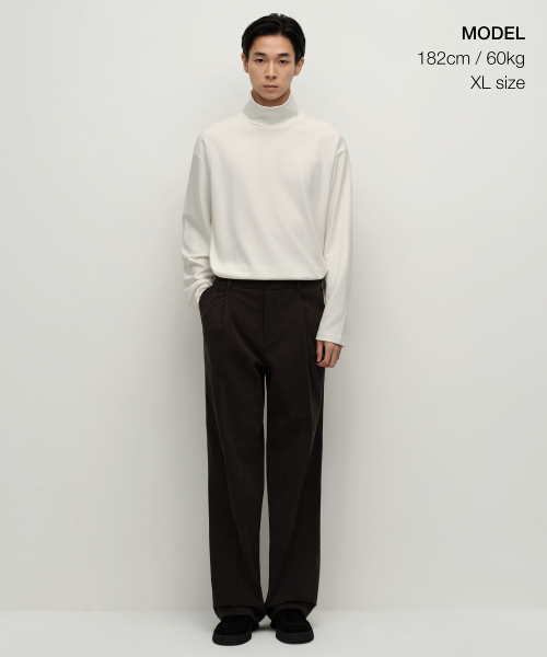 MUSINSA STANDARD（ムシンサスタンダード）の「[ヒートタンダード] タートルネック長袖Tシャツ [クリーム]（Tシャツ/カットソー・メンズ・その他・SMALL/MEDIUM/LARGE/X-LARGE/XX-LARGE/XXX-LARGE）」の2枚目の写真
