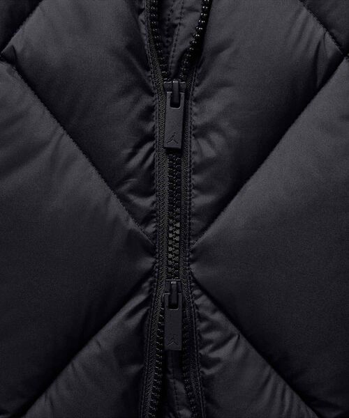JORDAN BRAND（ジョーダンブランド）の「ジョーダン ブルックリン ウィメンズ キルテッド パファー ジャケット / Jordan Brooklyn Women's Quilted Puffer Jacket HV0418-010 Black（ブルゾン・レディース・ブラック・XS/S/M/L/XL）」の10枚目の写真