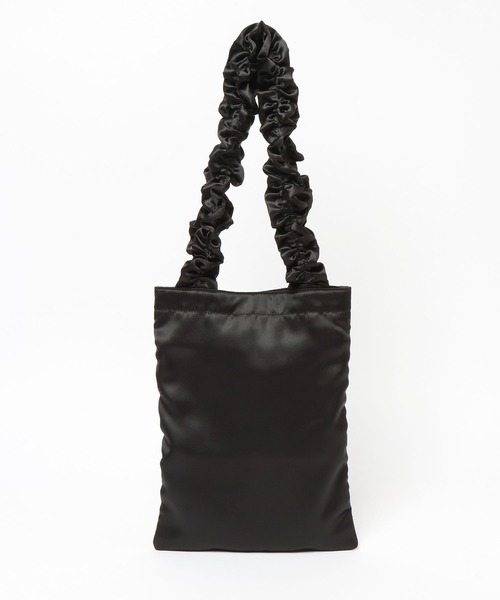 LOWRYS FARM（ローリーズファーム）の「シャーリングハンドルＢＡＧ 633426（ショルダーバッグ・レディース・ブラック/アイボリー・FREE）」の14枚目の写真