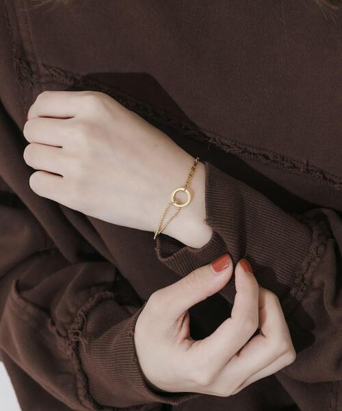 SMELLY（スメリー）の「ステンレスサークルコンビチェーンブレスレット（ブレスレット・レディース・ゴールド・-）」の5枚目の写真
