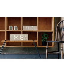 GLOBAL FORME CONCRETE(�O���[�o���t�H�����R���N���[�g)�́ySLOWER�zLED WiFi CLOCK Camino WOOD(�|�����v)