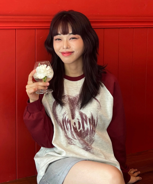 ACOVER(オコボ)の「ハートスプレイラグランロングスリーブ3カラー(Tシャツ/カットソー・レディース・ブラック/ネイビー/レッド・FREE)」の9枚目の写真