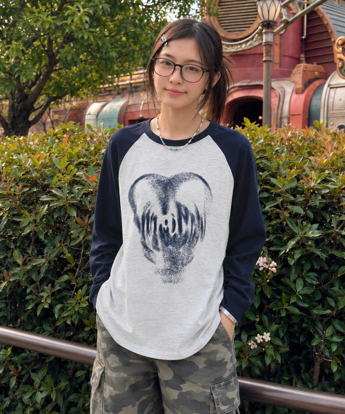 ACOVER（オコボ）の「ハートスプレイラグランロングスリーブ3カラー（Tシャツ/カットソー・レディース・ブラック/ネイビー/レッド・FREE）」の11枚目の写真