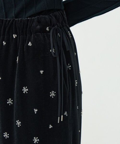 BALLSEY（ボールジィ）の「メッシュベロアエンブロイダリー サイドドロストパンツ（その他パンツ・レディース・ブラック・36/34）」の10枚目の写真