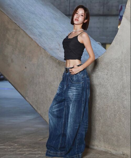 OPUS 0012(オーパス0012)の「Op. 09 SAVANNA MELTED DENIM PANTS M/BLUE(デニムパンツ・レディース・その他・SMALL/X-SMALL/LARGE/MEDIUM)」の6枚目の写真