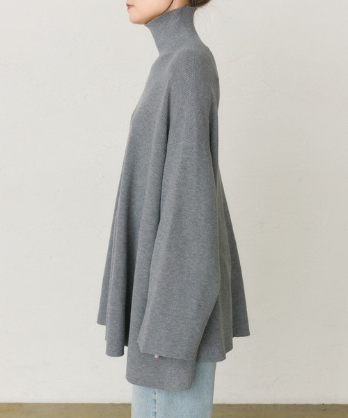 PUAL CE CIN（ピュアルセシン）の「ハイネックフレアニットプルオーバー（ニット/セーター・レディース・ブラック/グレー・FREE）」の10枚目の写真