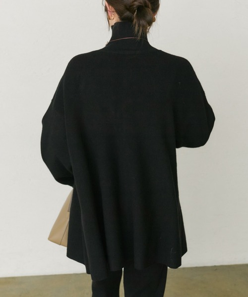 PUAL CE CIN（ピュアルセシン）の「ハイネックフレアニットプルオーバー（ニット/セーター・レディース・ブラック/グレー・FREE）」の17枚目の写真