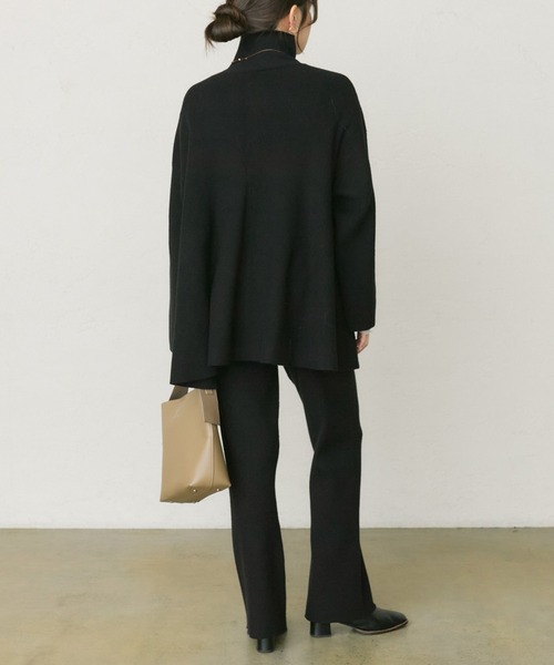 PUAL CE CIN（ピュアルセシン）の「ハイネックフレアニットプルオーバー（ニット/セーター・レディース・ブラック/グレー・FREE）」の8枚目の写真