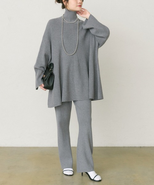 PUAL CE CIN（ピュアルセシン）の「ハイネックフレアニットプルオーバー（ニット/セーター・レディース・ブラック/グレー・FREE）」の12枚目の写真