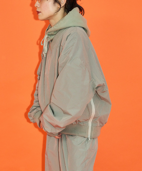 CITYSHOP（シティーショップ）の「[THE MOOD] V-NECK プルオーバー（シャツ/ブラウス・レディース・ブラック/グリーン・38/36）」の3枚目の写真