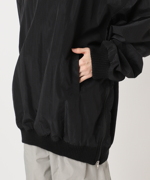 CITYSHOP（シティーショップ）の「[THE MOOD] V-NECK プルオーバー（シャツ/ブラウス・レディース・ブラック/グリーン・38/36）」の20枚目の写真