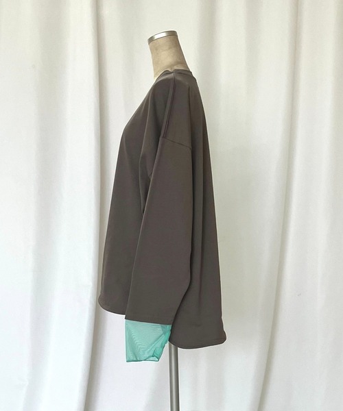 Q(キュー)の「袖口シアーロンT(Tシャツ/カットソー・レディース・ライトグレー/チャコールグレー・MEDIUM)」の6枚目の写真