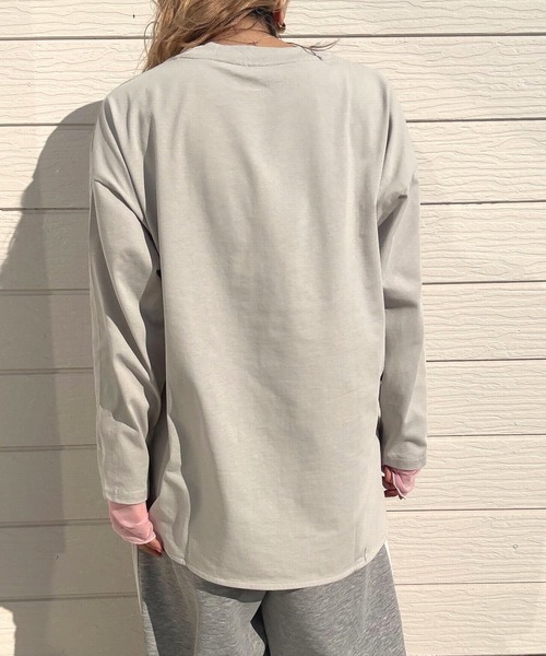 Q(キュー)の「袖口シアーロンT(Tシャツ/カットソー・レディース・ライトグレー/チャコールグレー・MEDIUM)」の15枚目の写真