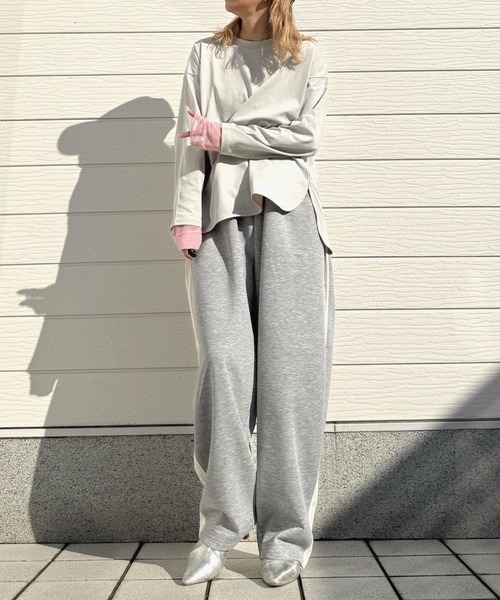 Q(キュー)の「袖口シアーロンT(Tシャツ/カットソー・レディース・ライトグレー/チャコールグレー・MEDIUM)」の19枚目の写真