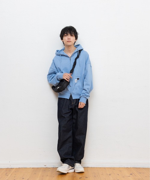 kaoyorinakami（カオヨリナカミ）の「balloon short zip hoodie / バルーンショートジップフーディ（パーカー・メンズ・ブラック/レッド/ネイビー/ブルー/グレー・MEDIUM/SMALL/X-LARGE/LARGE）」の12枚目の写真