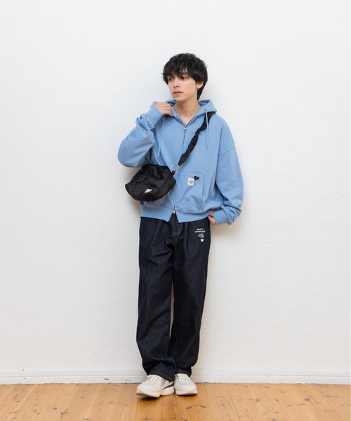 kaoyorinakami（カオヨリナカミ）の「balloon short zip hoodie / バルーンショートジップフーディ（パーカー・メンズ・ブラック/レッド/ネイビー/ブルー/グレー・MEDIUM/SMALL/X-LARGE/LARGE）」の16枚目の写真