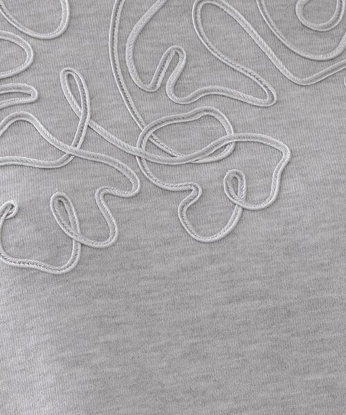 OPAQUE.CLIP（オペークドットクリップ）の「コード刺繍裏毛プルオーバー【洗濯機OK】（スウェット・レディース・グレー/ブラック・38/40）」の9枚目の写真