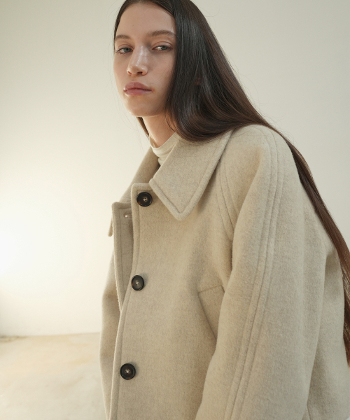 PAUL&ALICE(ポール&アリス)の「RAGLAN SHORT WOOL COAT / OATMEAL(チェスターコート・レディース・オートミール・FREE)」の2枚目の写真
