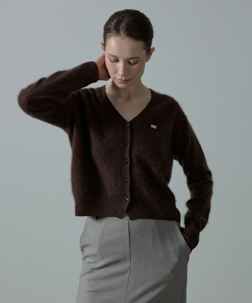 AHRE(アフレ)の「Noelle Wholegarment Cashmere Wool Cardigan_BROWN(ニット/セーター・レディース・その他・SMALL/MEDIUM)」の1枚目の写真