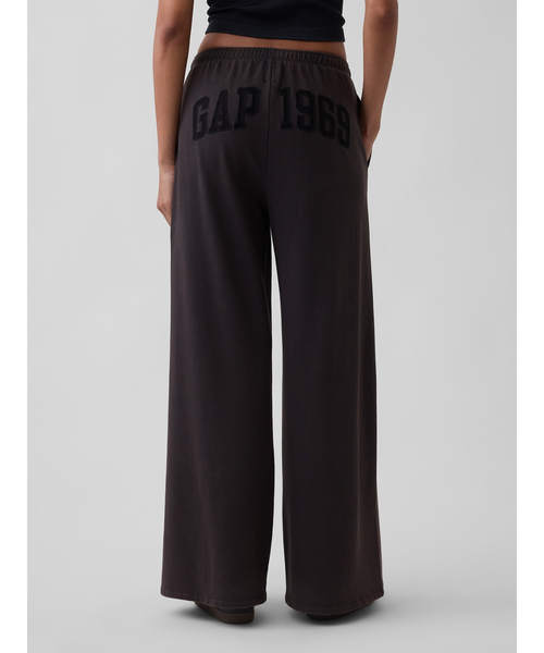 GAP(ギャップ)の「フレンチテリー GAP1969ロゴ バギースウェットパンツ(スウェットパンツ・レディース・ブラック/グレー/ブルー/ピンク・S/M/L/XS/XXS)」の3枚目の写真