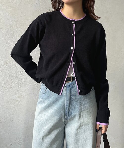 Thevon（ゼボン）の「レイヤード風配色クルーニットカーディガン（カーディガン/ボレロ・レディース・グレー/アイボリー/ブラック/ベージュ・FREE）」の13枚目の写真