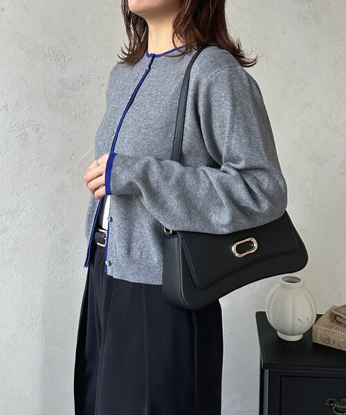 Thevon（ゼボン）の「レイヤード風配色クルーニットカーディガン（カーディガン/ボレロ・レディース・グレー/アイボリー/ブラック/ベージュ・FREE）」の22枚目の写真