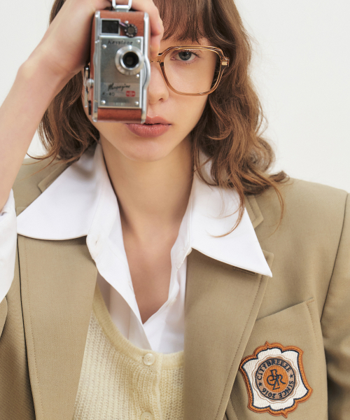 CITYBREEZE(シティブリーズ)の「ウールプレッピーワッペンポイントジャケット_BEIGE(テーラードジャケット・レディース・ベージュ・FREE)」の4枚目の写真