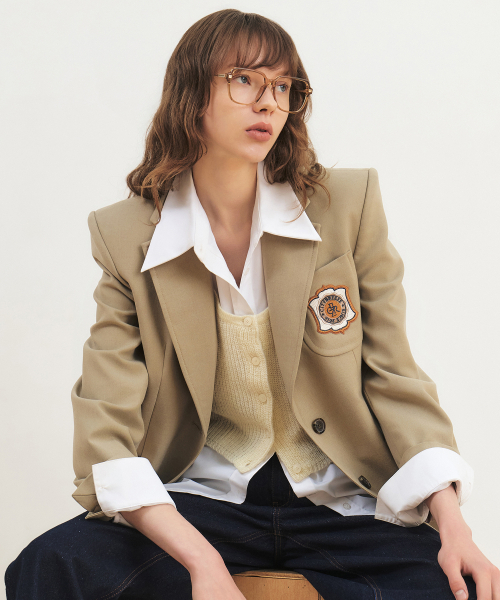 CITYBREEZE(シティブリーズ)の「ウールプレッピーワッペンポイントジャケット_BEIGE(テーラードジャケット・レディース・ベージュ・FREE)」の2枚目の写真