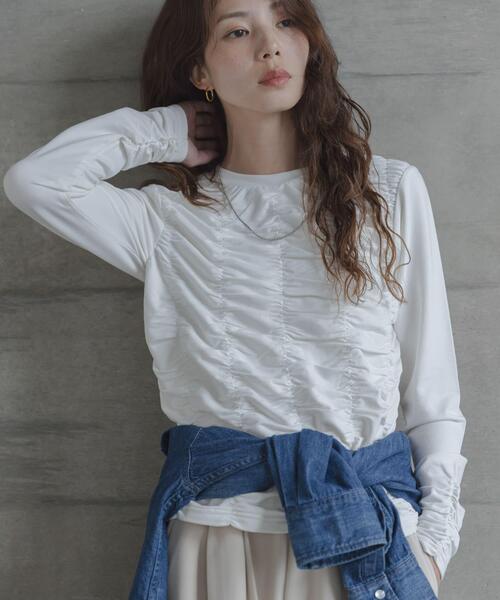 URBAN RESEARCH Sonny Label(アーバンリサーチサニーレーベル)の「シャーリングデザインプルオーバー(Tシャツ/カットソー・レディース・ブラック/オフホワイト・FREE)」の4枚目の写真