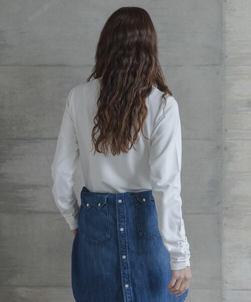 URBAN RESEARCH Sonny Label(アーバンリサーチサニーレーベル)の「シャーリングデザインプルオーバー(Tシャツ/カットソー・レディース・ブラック/オフホワイト・FREE)」の7枚目の写真