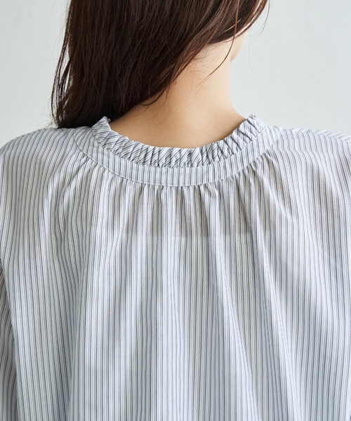 ikka（イッカ）の「襟フリルリボン2WAYブラウス（シャツ/ブラウス・レディース・オフホワイト/グレイッシュベージュ/ライトグリーン/ライトグレー/ブルー・M/L/S）」の9枚目の写真
