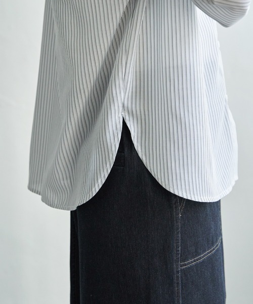 ikka（イッカ）の「襟フリルリボン2WAYブラウス（シャツ/ブラウス・レディース・オフホワイト/グレイッシュベージュ/ライトグリーン/ライトグレー/ブルー・M/L/S）」の11枚目の写真