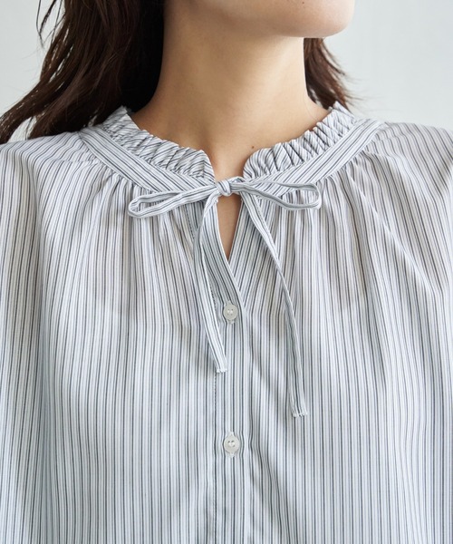 ikka（イッカ）の「襟フリルリボン2WAYブラウス（シャツ/ブラウス・レディース・オフホワイト/グレイッシュベージュ/ライトグリーン/ライトグレー/ブルー・M/L/S）」の13枚目の写真