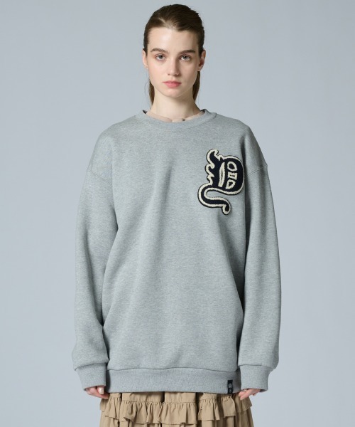 DOUBLE STANDARD CLOTHING(ダブルスタンダードクロージング)の「Dワッペン 裏起毛プルオーバー(WEB限定)(スウェット・レディース・ブラック/グレー・FREE)」の4枚目の写真