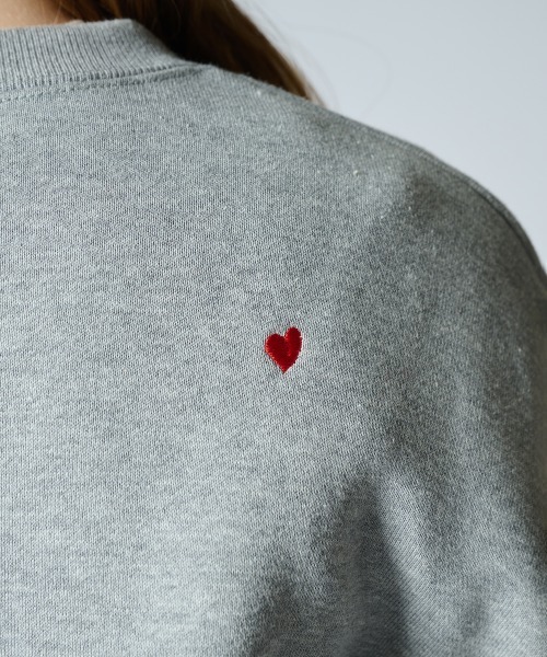 DOUBLE STANDARD CLOTHING(ダブルスタンダードクロージング)の「Dワッペン 裏起毛プルオーバー(WEB限定)(スウェット・レディース・ブラック/グレー・FREE)」の11枚目の写真