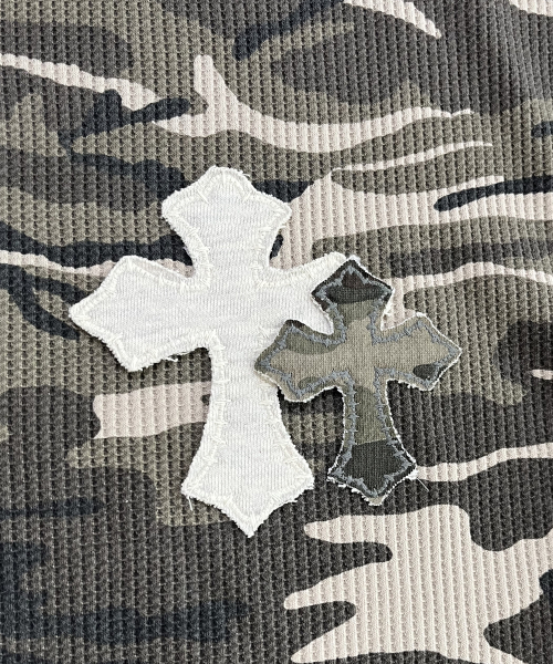 SK8ER ROCK(スケーターロック)の「Double Cross Camouflage Henley Neck T-shirt ((Beige))(Tシャツ/カットソー・レディース・その他・ONE SIZE)」の4枚目の写真