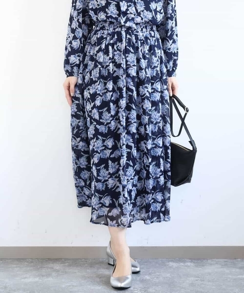 MK MICHEL KLEIN（エムケーミッシェルクラン）の「花柄シフォンスカート/洗える（スカート・レディース・ミント/ネイビー・38）」の3枚目の写真