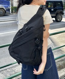 ショルダーバッグ ボディバッグ ワンショルダー」に該当する