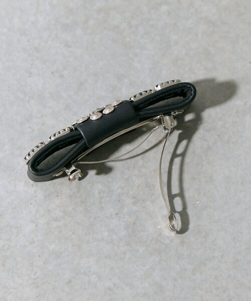 TOGA PULLA（トーガ　プルラ）の「【TOGA PULLA/トーガプルラ】Concho leather barrette/コンチョレザーバレッタ（バレッタ/ヘアクリップ・レディース・ブラック・FREE）」の6枚目の写真