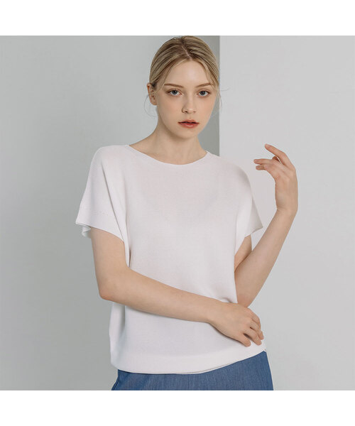 VASCARA(バスカラ)の「Boat Neck Drop Shoulder Half Sleeve Knitwear (6colors)(Tシャツ/カットソー・レディース・ホワイト/コーラルピンク/ライトイエロー/ベージュ/ブラック/カーキ・FREE)」の2枚目の写真