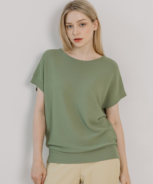 VASCARA(バスカラ)の「Boat Neck Drop Shoulder Half Sleeve Knitwear (6colors)(Tシャツ/カットソー・レディース・ホワイト/コーラルピンク/ライトイエロー/ベージュ/ブラック/カーキ・FREE)」の7枚目の写真
