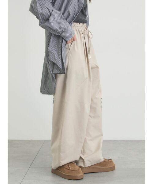 Samansa Mos2(サマンサ モスモス)の「イージーカーブスラックス(その他パンツ・レディース・グレー/ブラック/ライトベージュ・L/M)」の7枚目の写真