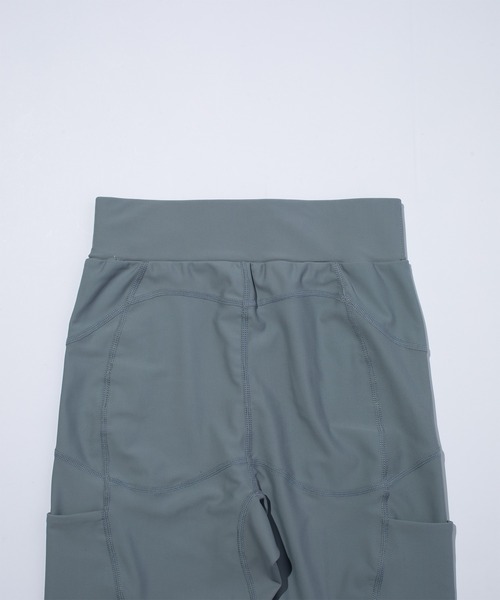 F/CE. （エフシーイー）の「F/CE. ARC PLEAT SKIRT / エフシーイー アーク プリーツ スカート（スカート・レディース・ブラック/グレー・SMALL）」の11枚目の写真