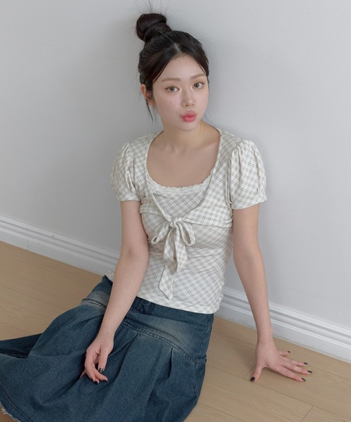 UNE MANSION(ユヌマンション)の「ラブリーフロントリボンチェックブラウスカットソー(Tシャツ/カットソー・レディース・アイボリー/チャコール/ベージュ・FREE)」の10枚目の写真