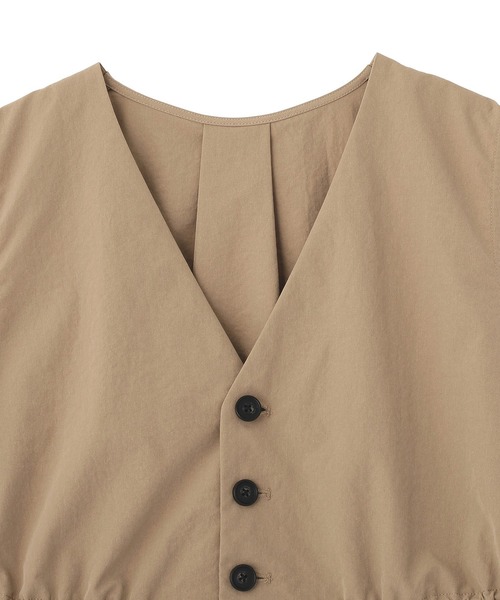 Green　Parks（グリーンパークス）の「【楽しゃれUV】ドロストフレアベスト（ベスト・レディース・カーキ/ブラック/ベージュ・FREE）」の7枚目の写真