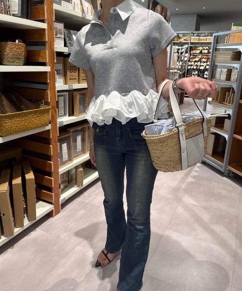 AMELY(エミリー)の「ダブルフリル ペプラムトップス(スウェット・レディース・グレー/ベージュ/ブラック/グレー系その他/ブラック系その他/ベージュ系その他・フリー)」の19枚目の写真